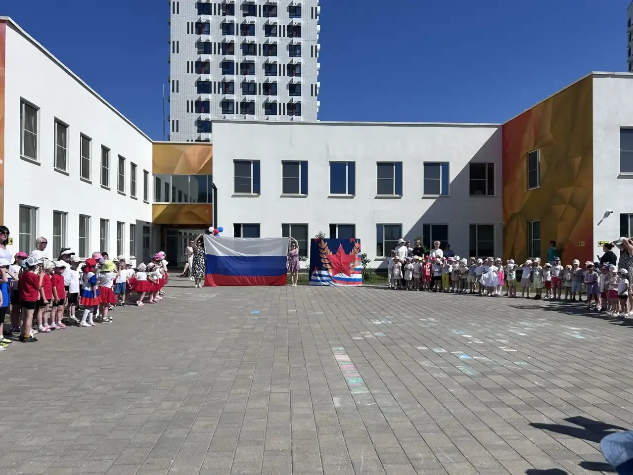 🇷🇺✨ Наша Родина — Россия! ✨🇷🇺

Сегодня День России приобретает всё более патриотические черты 🇷