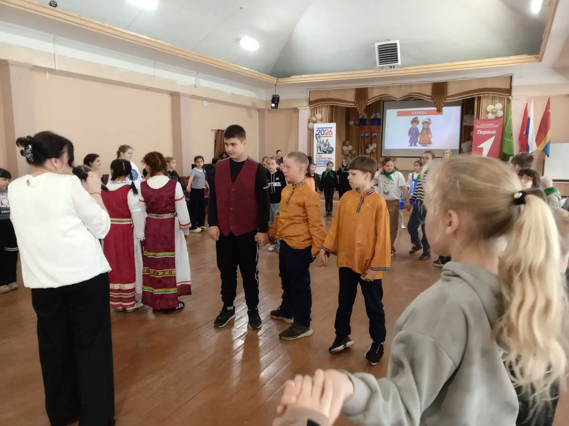 Воспитанники нашего лагеря «Росинки» приняли участие в межмуниципальном фестивале игр народов России