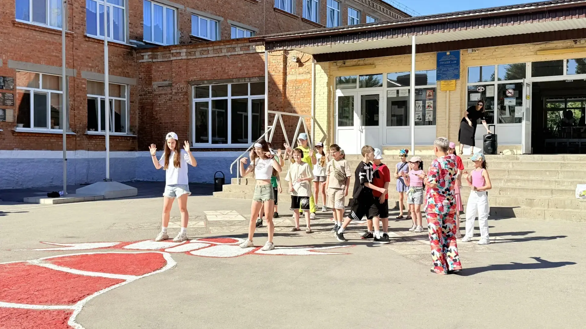 🎨 8-ой день нашего пришкольного лагеря «Краски лета»! 🌞