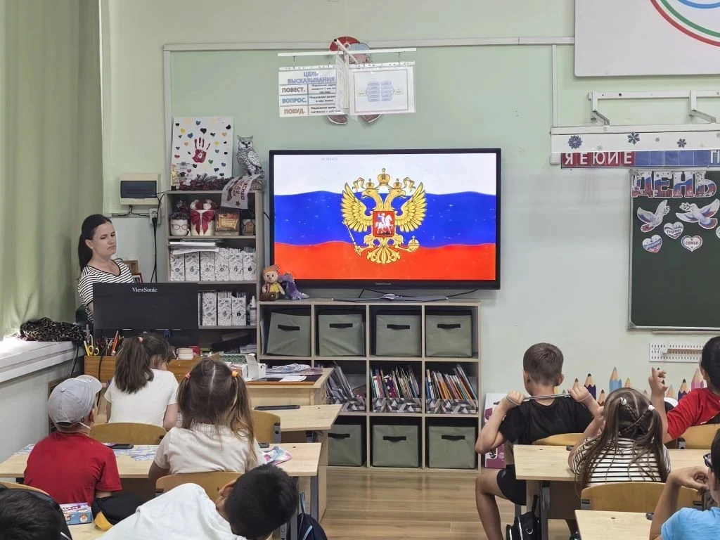 🇷🇺 Как мы отметили День России!
Сегодня мы провели особенный день, погрузившись в историю и традиц