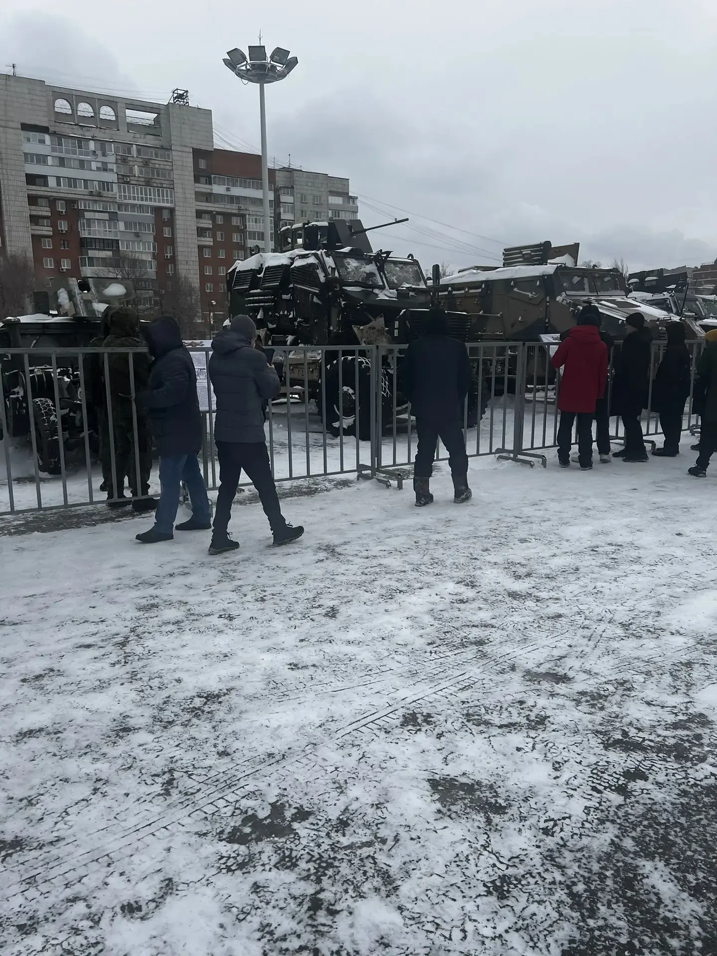 🇷🇺 Народ и армия едины!  ✨Сегодня ученики нашей школы стали участниками масштабного и значимого собы