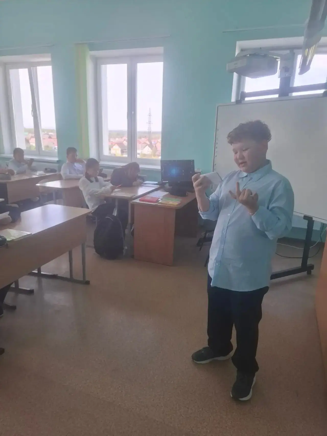 Педагог-психолог нашей школы провела тренинговые занятия «Пойми себя-пойми другого» с ц...