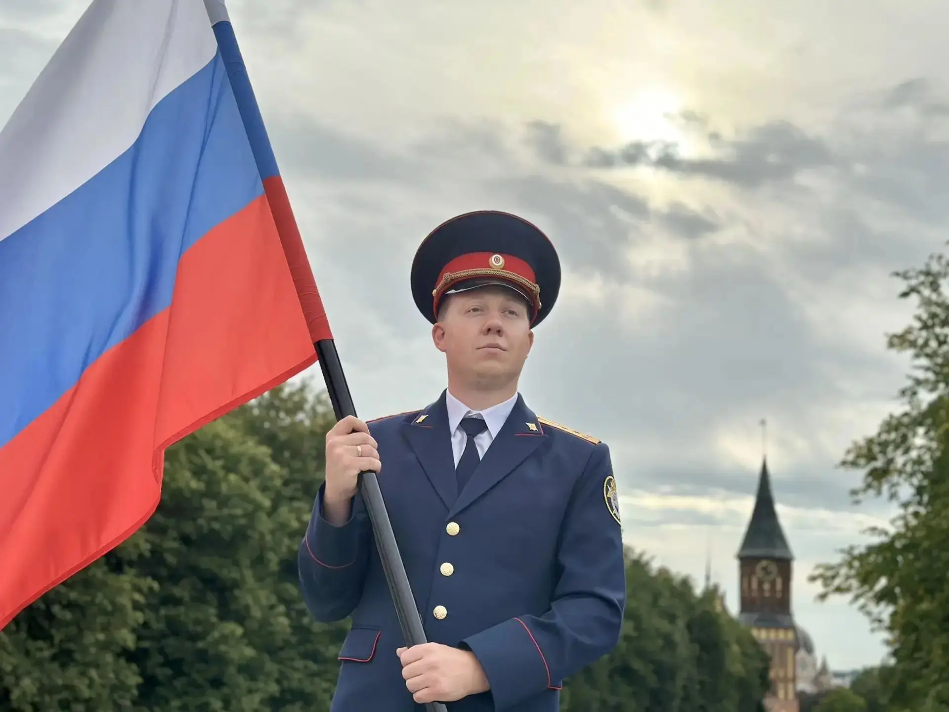 🇷🇺 СУ СК России по Калининградской области присоединяется к акции #ПоднятьФлаг!