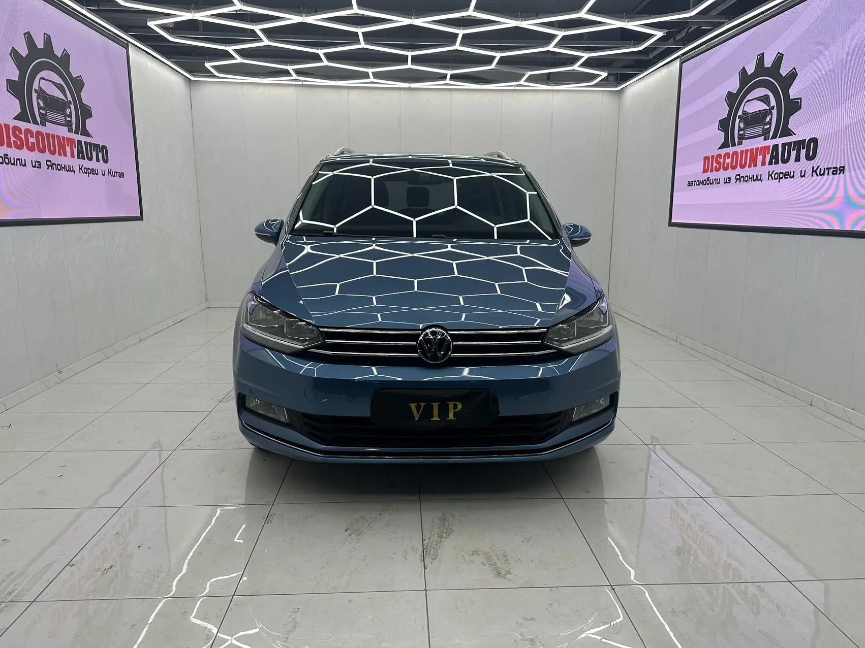 Volkswagen Touran L 280TSI DSG 7мест