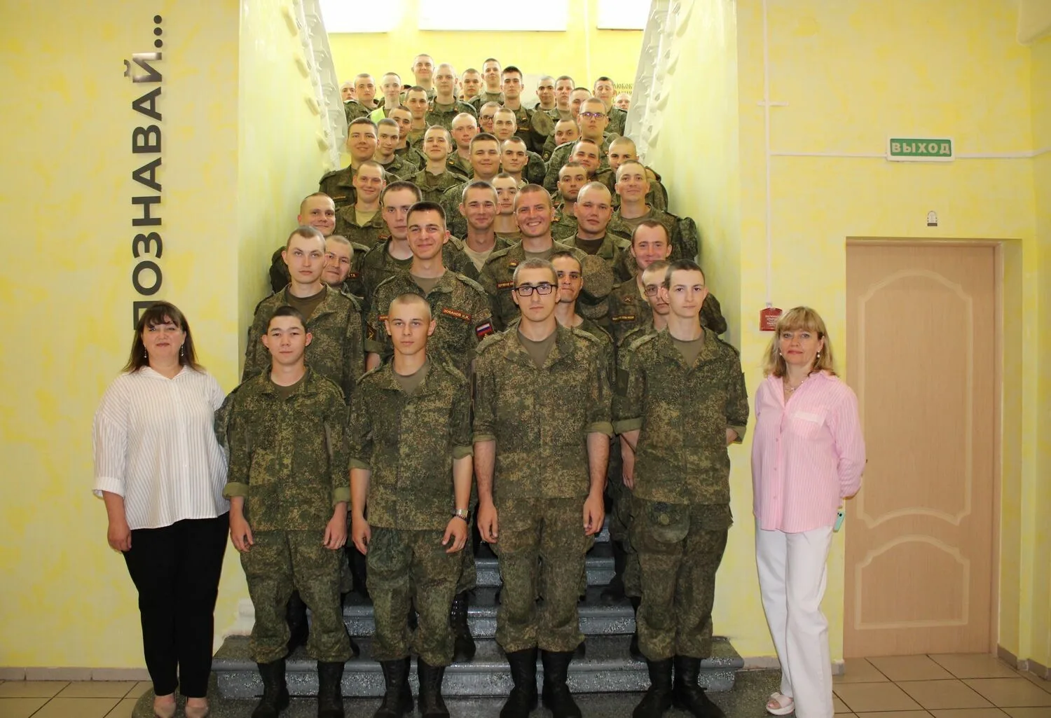 Военнослужащие посетили Карачевскую муниципальную модельную библиотеку

Стало уже доброй традицией п
