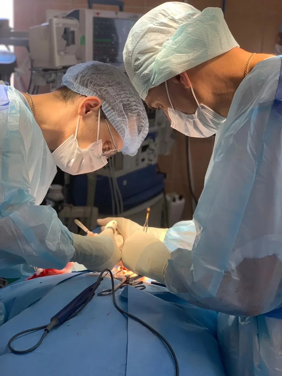 🏥 Красноярские хирурги прооперировали пациентку с редким синдромом Уилки  Врачи хирургического отдел