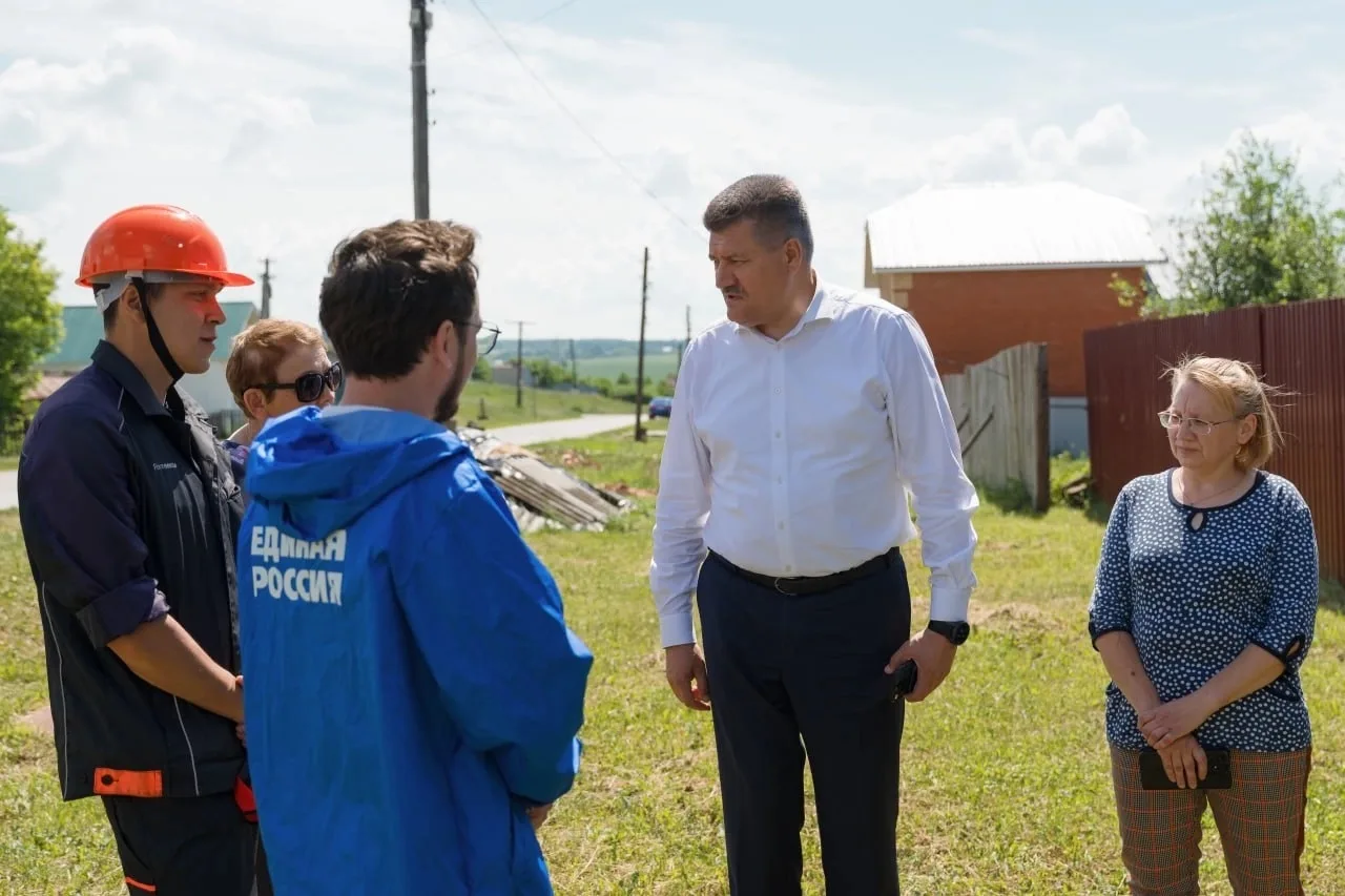 Активисты проекта “Цифровая Россия” от “Единой России” собирают заявки от жителей сел Чувашии на под