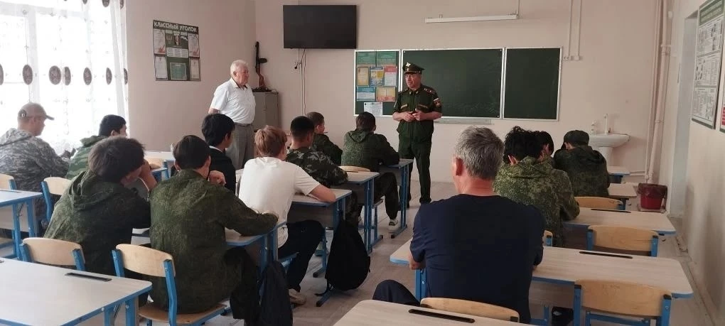 10 июня на базе КСОШ 2 прошли учебные сборы по предмету "Основы безопасности и защиты Родины" для уч