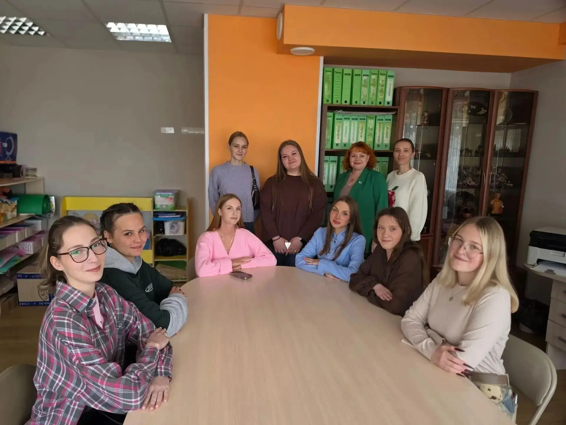 🧸 Будущие воспитатели побывали в гостях у детского сада «Светлячок»!
