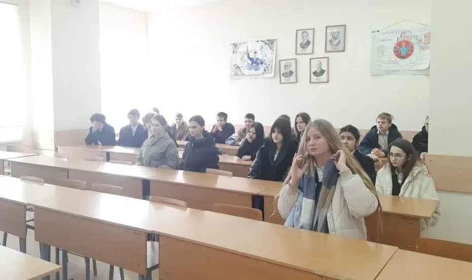 📌 Ученики 📚 9б класса 🎥 вместе с классным руководителем Лащук Е. С. 👨‍🏫 посетили Филиал ФГБОУ ВО «Ку