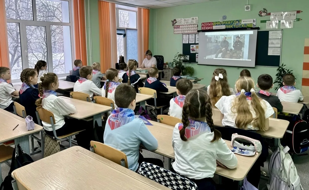 🇷🇺РАЗГОВОРЫ О ВАЖНОМ🇷🇺    ✅16 февраля, в школе прошло занятие в рамках федерального проекта «Разгово