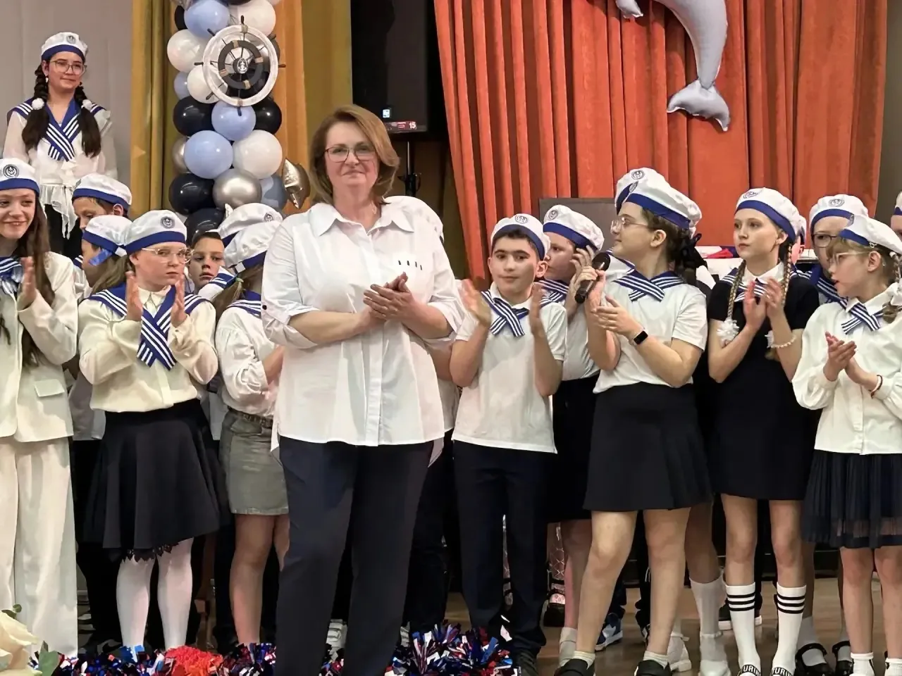 Торжественное событие в жизни наших учеников! 🎉  📚 В нашей школе состоялся выпускной бал для учащихс