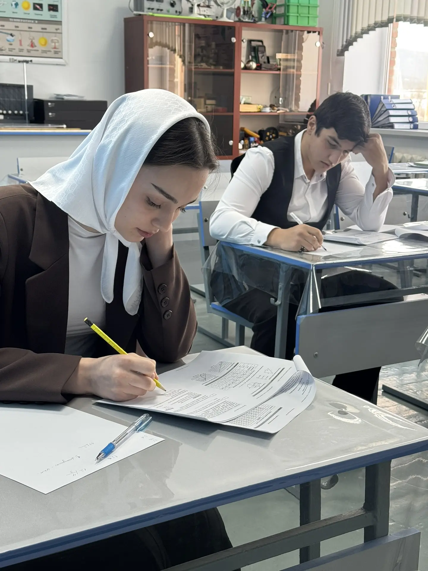 Диагностическая работа по математике в 11 классе ..