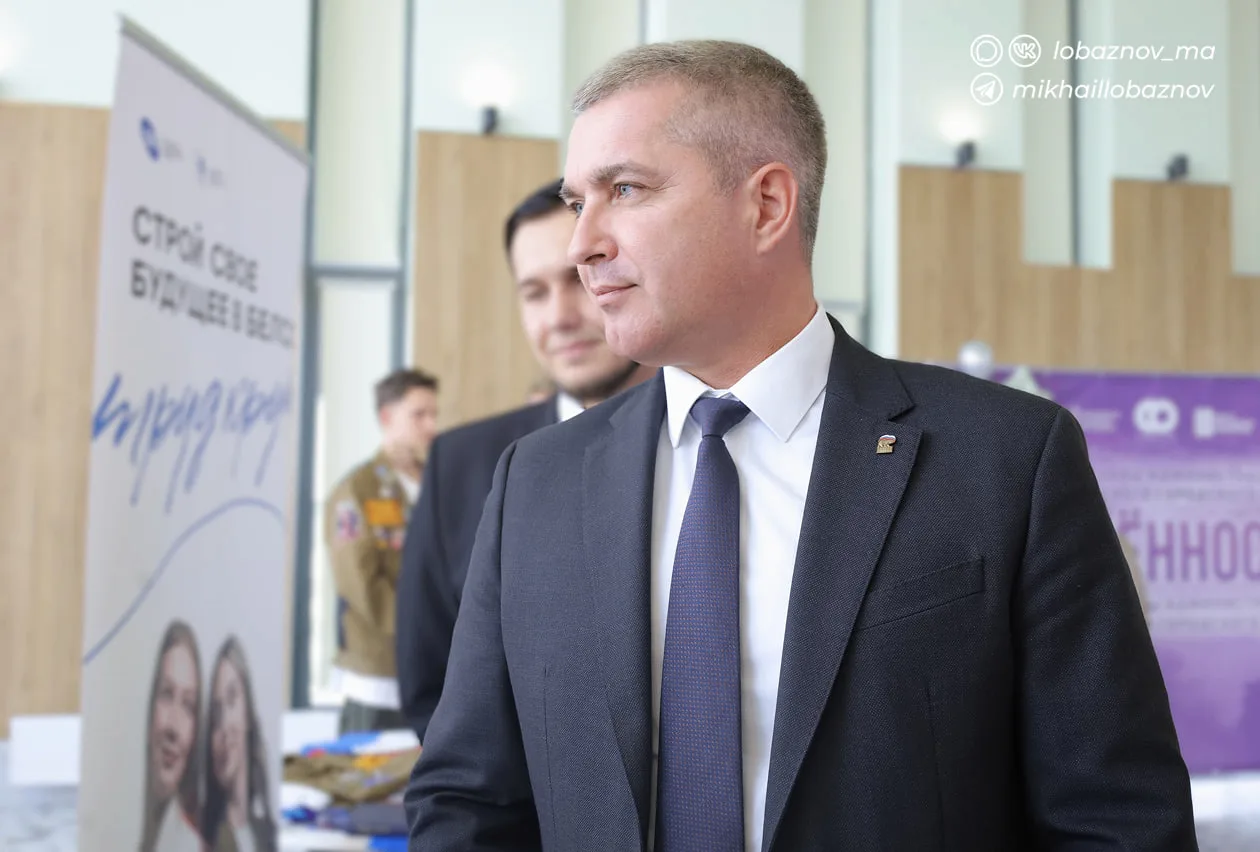 По ежегодной традиции в преддверии празднования Дня города поздравил нашу талантливую и...