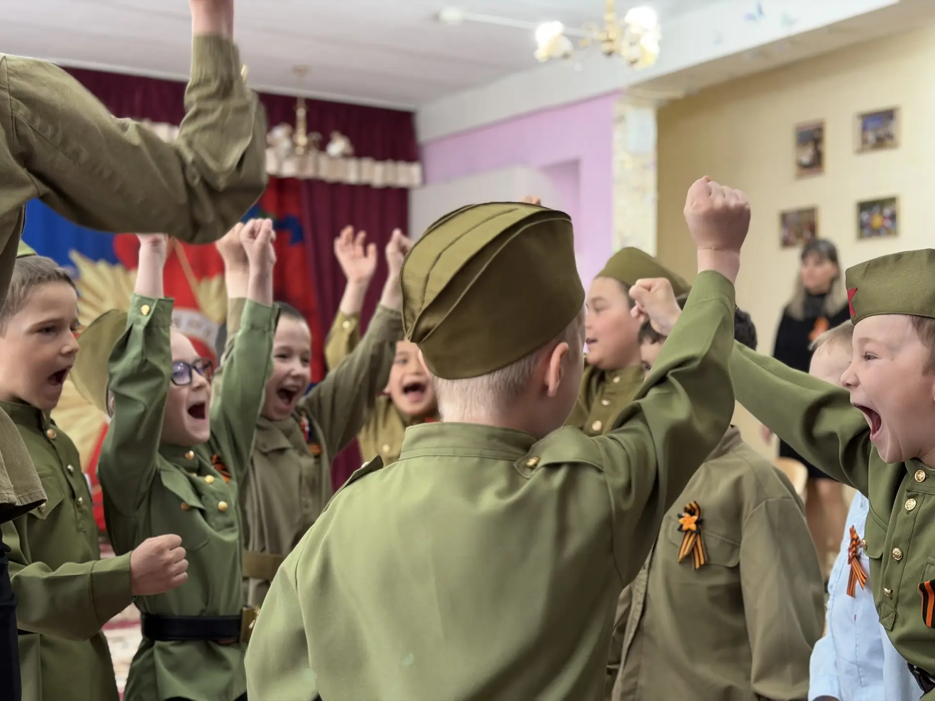 🇷🇺 «Этих дней не смолкнет слава»: Мы помним! Мы гордимся!