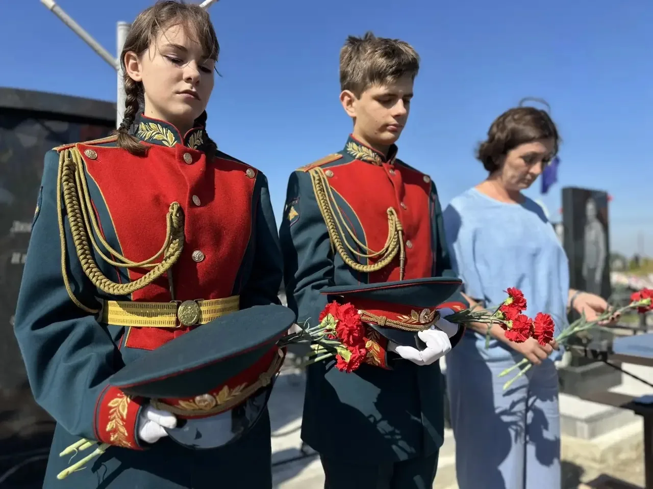 Защитников Родины память храним!