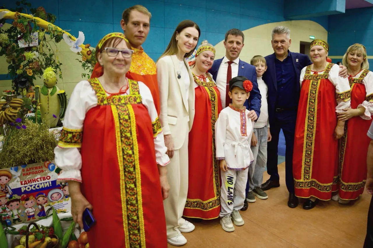 Сегодня в Удомле Праздник урожая «Осенины». Это настоящая городская традиция, которая к...