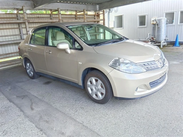 NISSAN TIIDA LATIO из Японии🇯🇵
