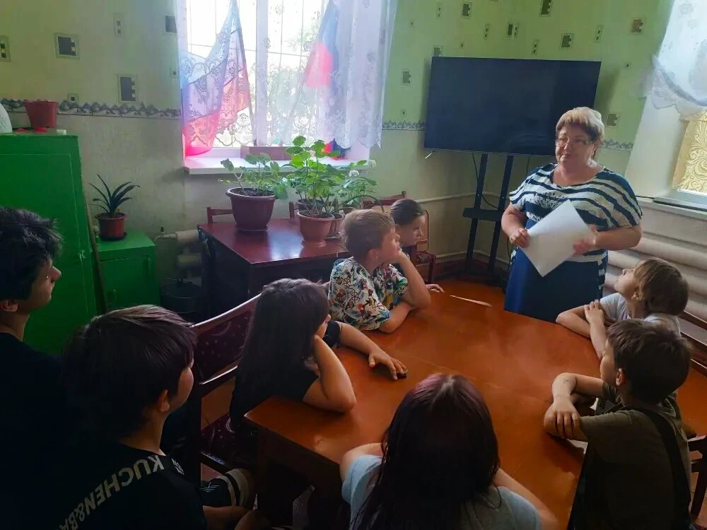 9 июня в филиале «Павловский поселковый клуб им. Куйбышева» для детей поселка прошла викторина «Жизн