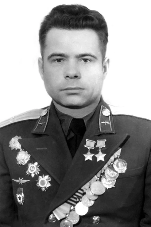 26 августа 1922 года родился советский военный летчик, дважды Герой Советского Союза Ив...