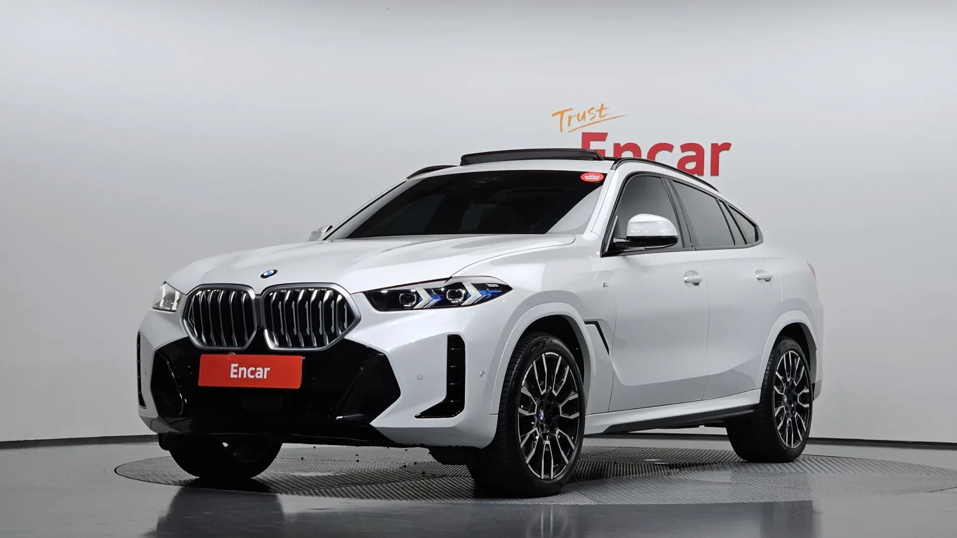 🚗 BMW X6 xDrive40i M Sport, 2025 г.