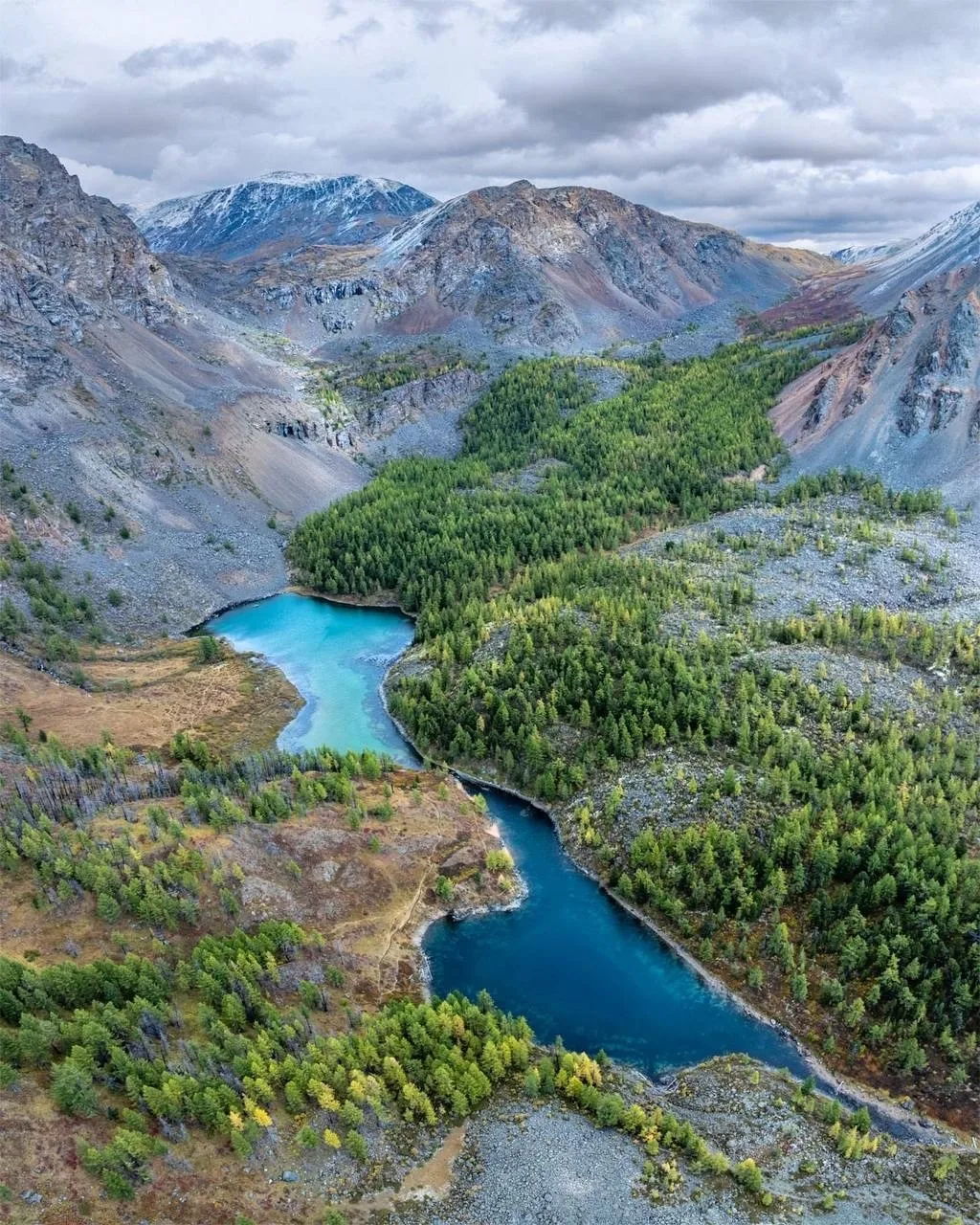 Горный Алтай 🏔 
Куектанарские озера. Синее и бирюзовое 😍
