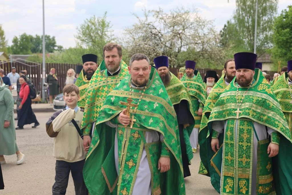 https://eparhia-kaluga.ru/news/eparhialnye-novosti/137-novosti-za-2026-god/23660-v-den-...