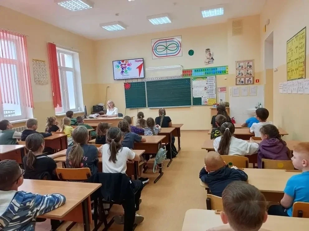☀️«Солнышко» заряжается движением! 🚀 
 
⁉️Как объяснить ребенку, что такое Движение Первых? Очень п