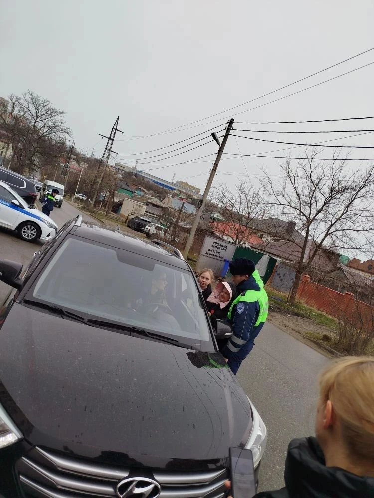 🚔🌷В преддверии Международного женского дня сотрудники Госавтоинспекции совместно с отрядами юных инс