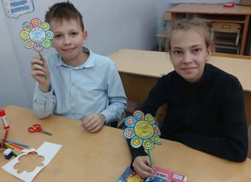 🌟 С 20 по 26 апреля у нас в школе проходит «Неделя доброты»! 💖🤗    День 1️⃣ Что такое доброта? 🤔💭  К