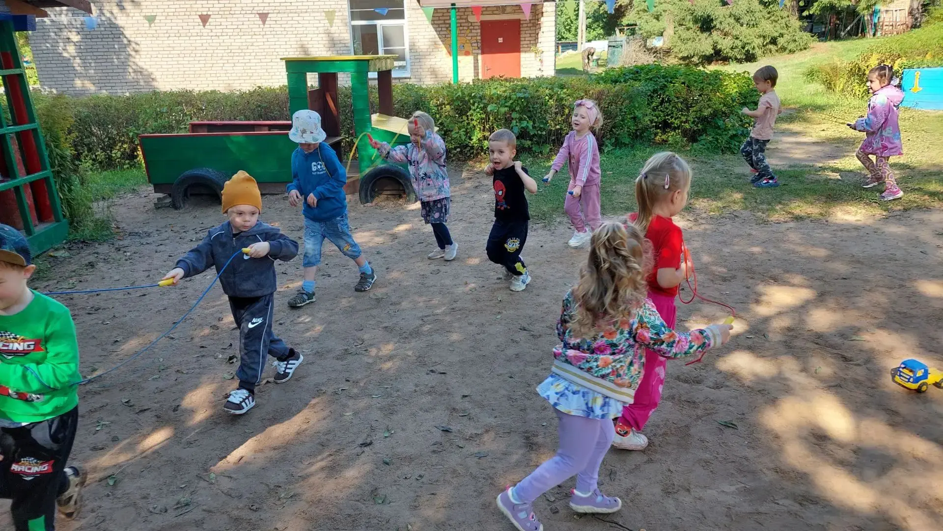 🎉 В средней группе "Солнышко" ☀️прошёл тематический день — День лошади! 🐴