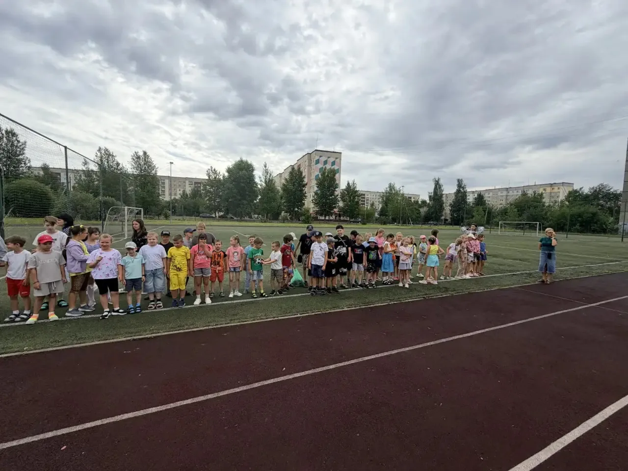 За окном лето☀️, пора школьных каникул. Но наш центр образования N3 распахнул двери школьного лагеря