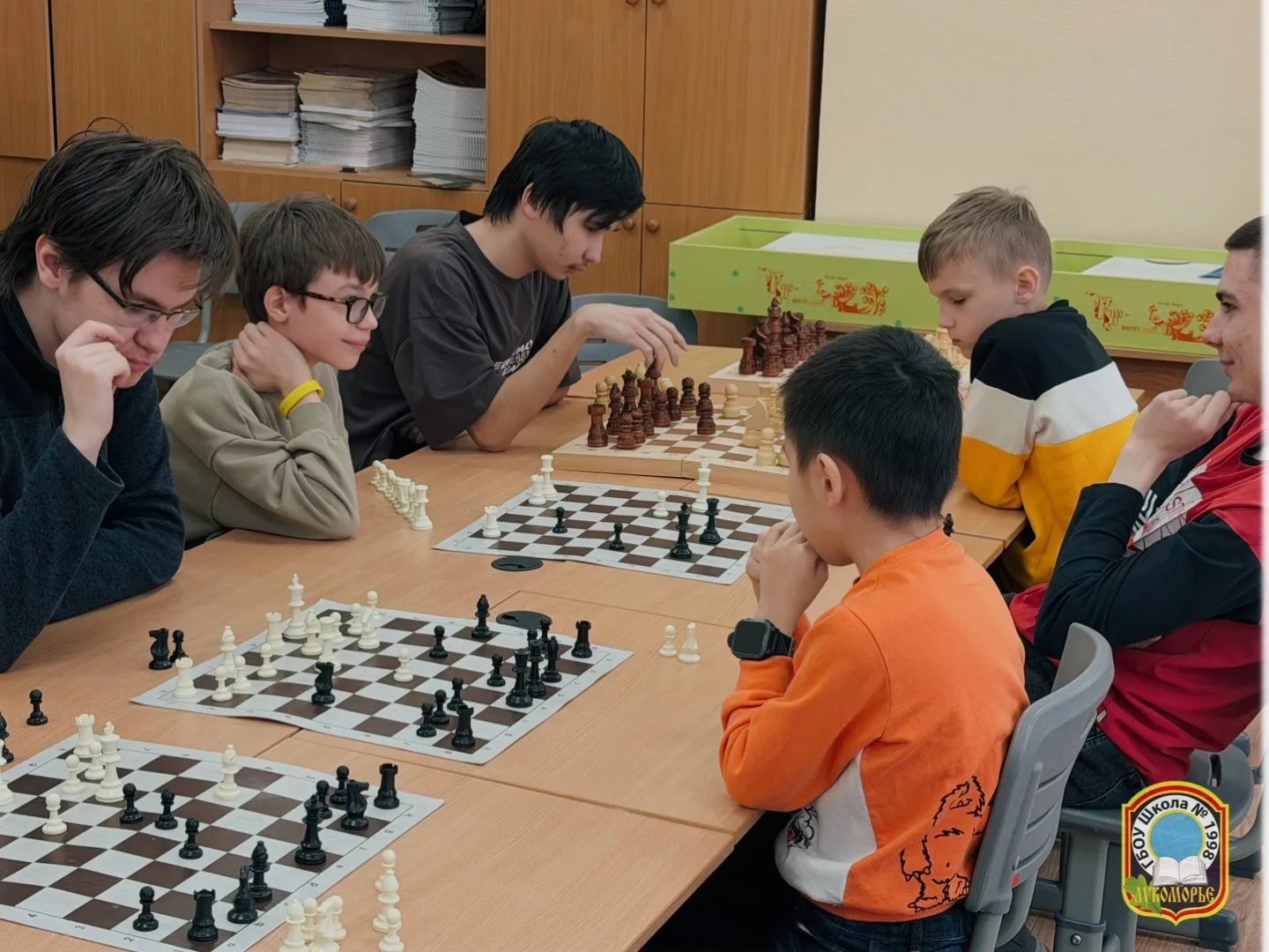 ♟ Шахматный турнир: стратегия и концентрация  Среди учеников 1–11 классов прошёл шахматный турнир.  