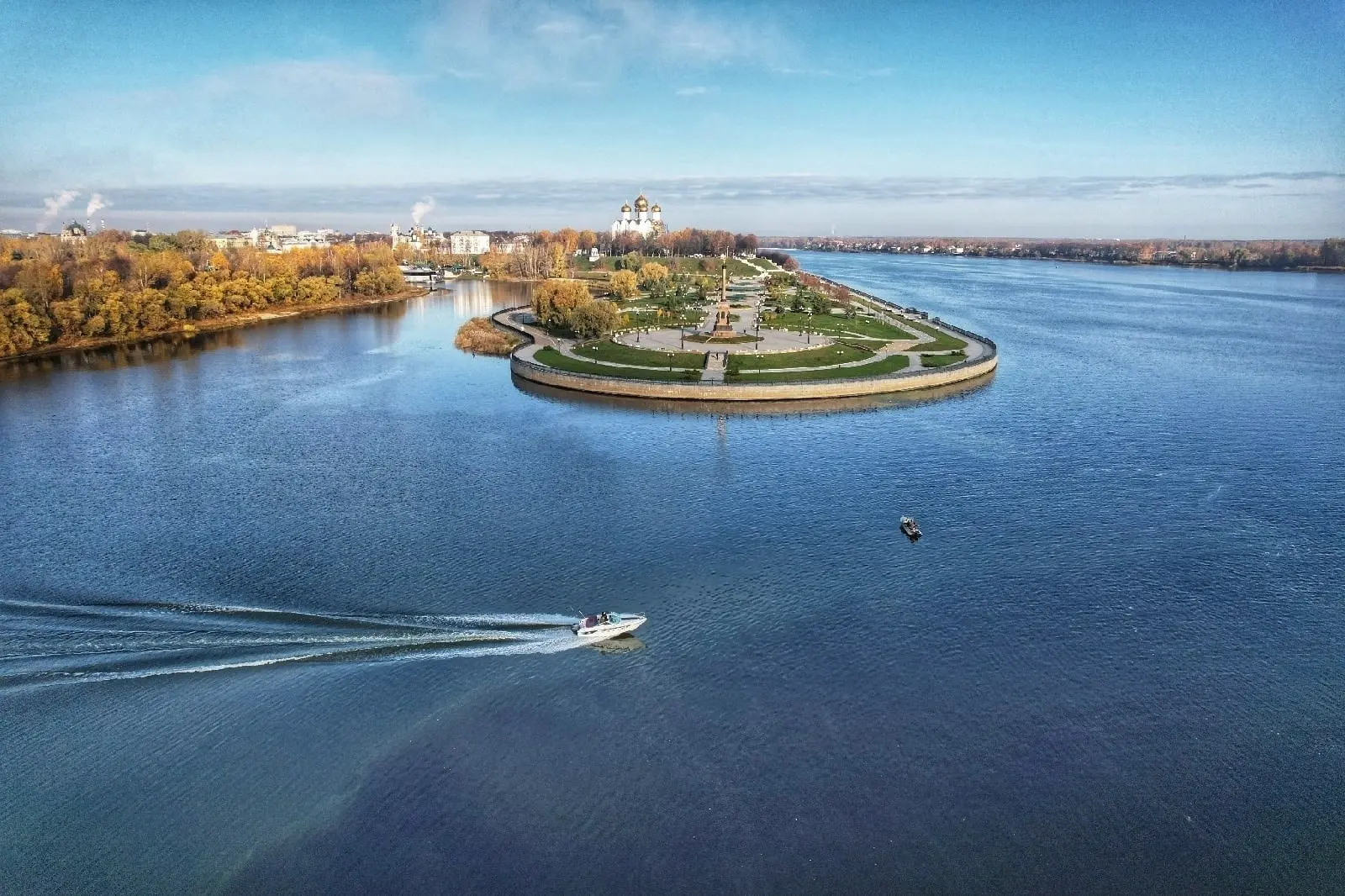 У нашего города праздник! 🥰