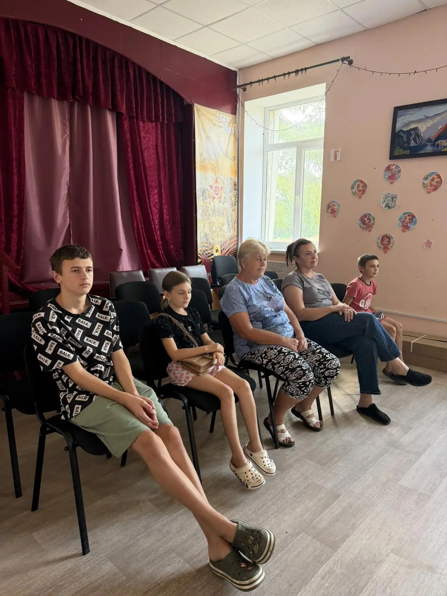 В Раёвском сельском клубе совместно Раёвской б/ф №18 состоялся митинг-реквием, посвященный Дню памят