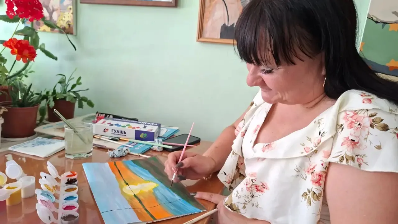 Анна Владимировна Кравцова, руководитель кружка изобразительного искусства «Творим душой» Дворца кул