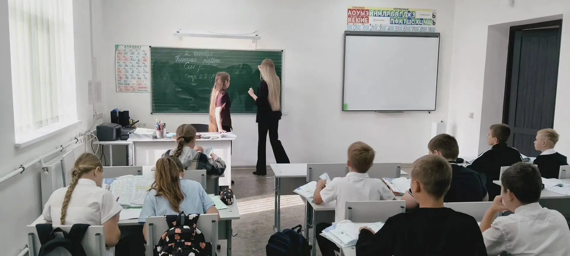 🎓 Когда ученики становятся учителями: как прошел наш День самоуправления!