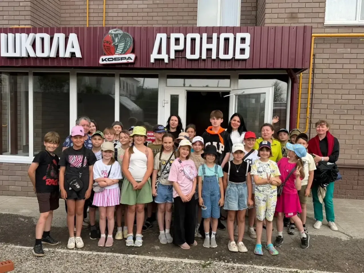✨ День 10 в лагере: творчество, технологии и танцы до упаду! ✨
День получился по‑настоящему необычны