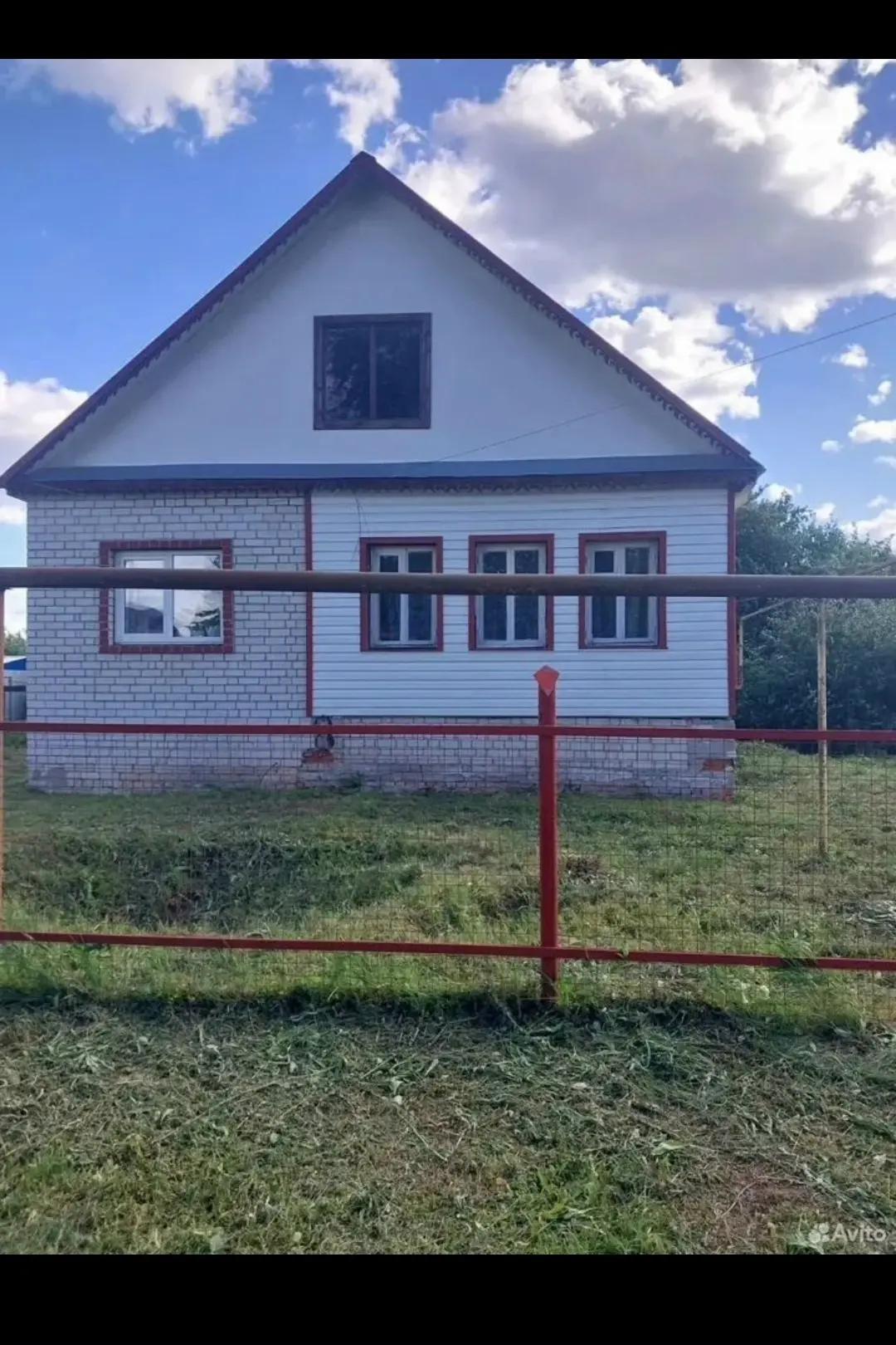 Продаю дом в д. Лаптево 100квм. 4комнаты, один собственник. В доме газ, вода(скважина), канализация.