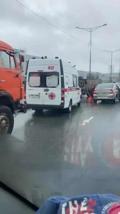 ДТП 18км Московское шоссе, логан догнал Газель, есть пострадавшие. 

⚠️ В Самаре водитель Renault Lo