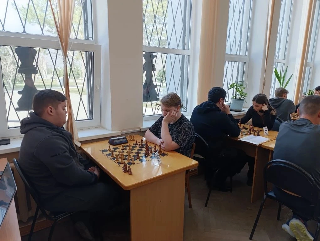 15.03 в г. Славянске-на-Кубани Белой ладье состоялся блиц турнир по шахматам, II этап Кубка ПАИС ( п