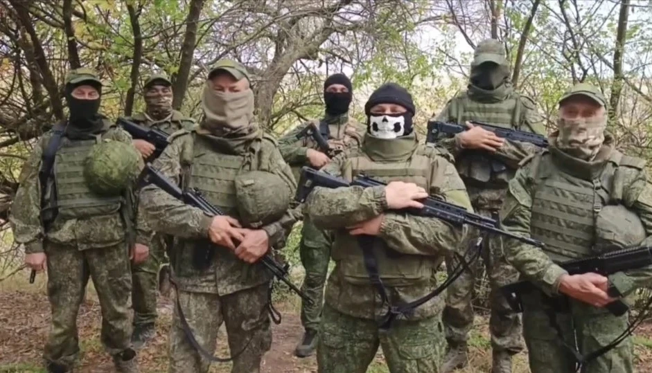 🙏 Спасибо от наших защитников!   Перед вами бойцы 126-й бригады с Херсонского направления. Двое из н