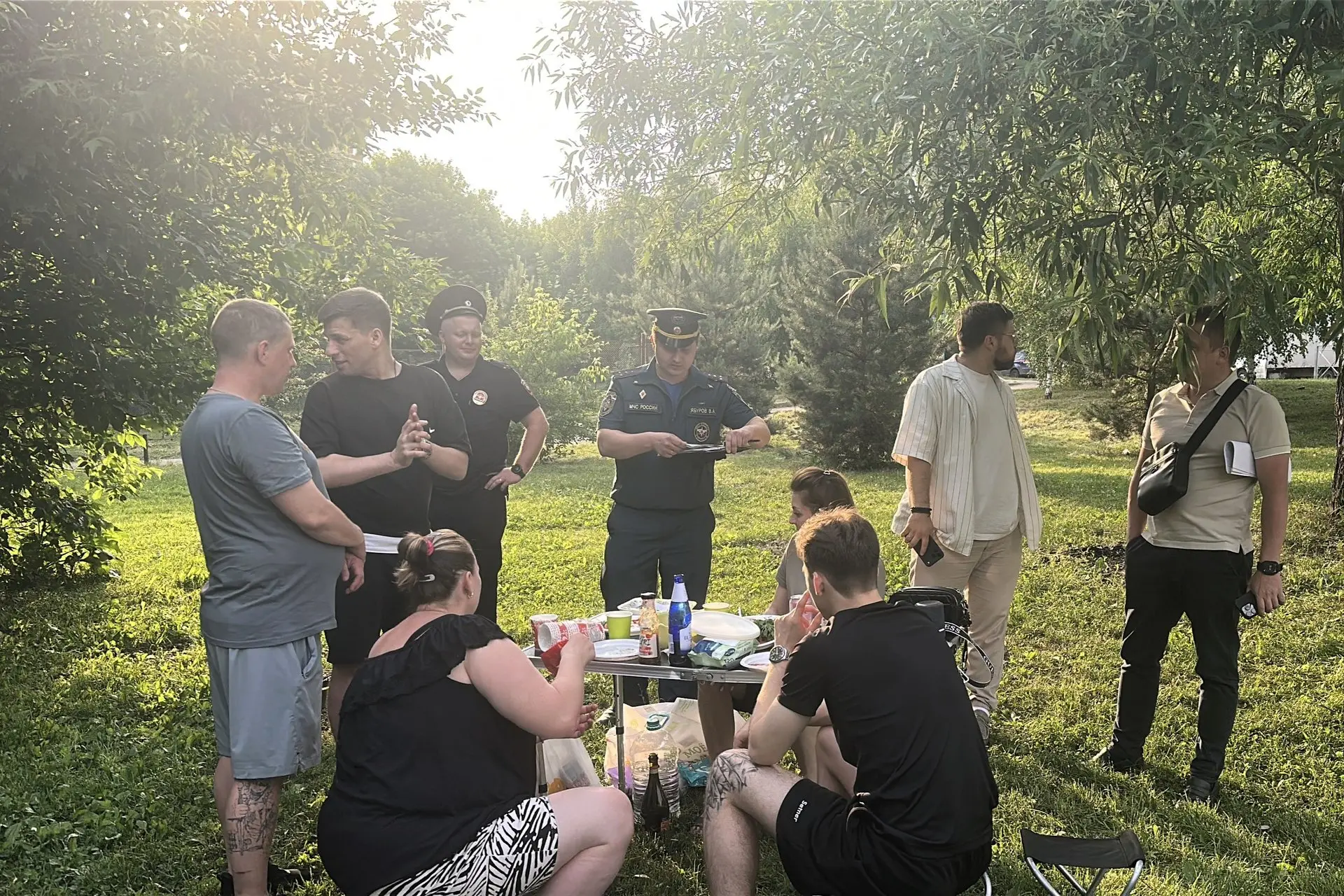 🚒 Профилактический рейд прошел в Мытищах

🤝 Сотрудник МЧС совместно с инспектором Министерства эко