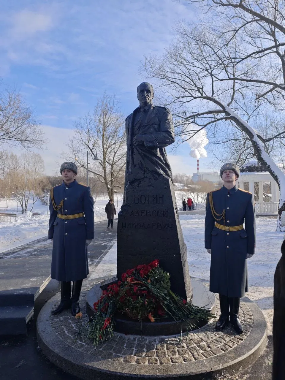 «Победа куётся не только на фронте, но и в сердцах».   Сегодня эти слова великого разведчика звучат 