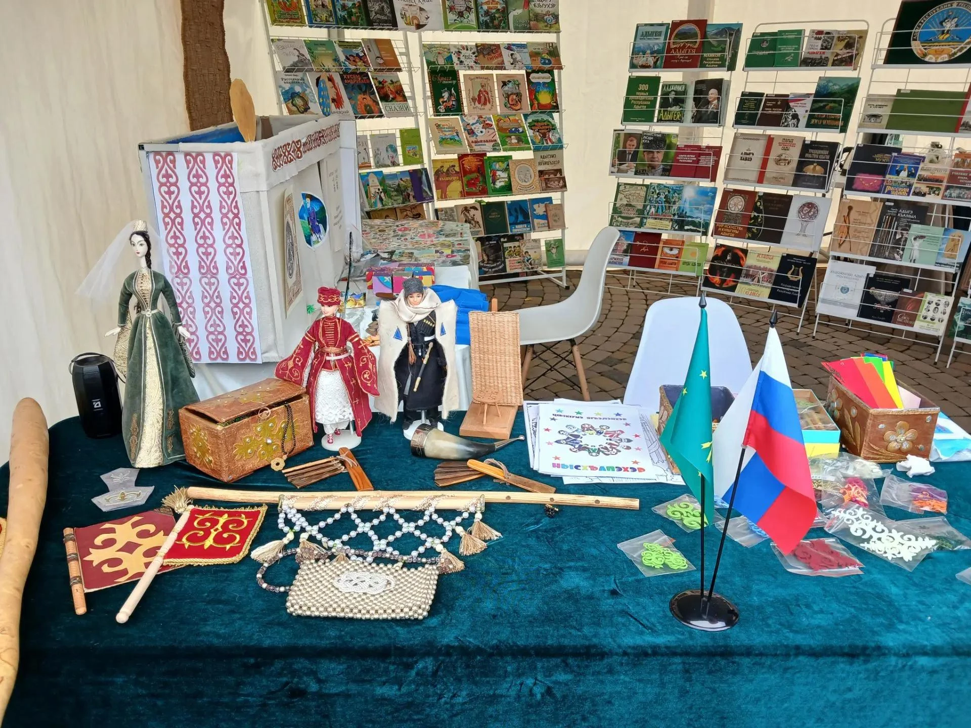 ✨В минувшие выходные сотрудники библиотеки посетили главное литературное событие осени ...