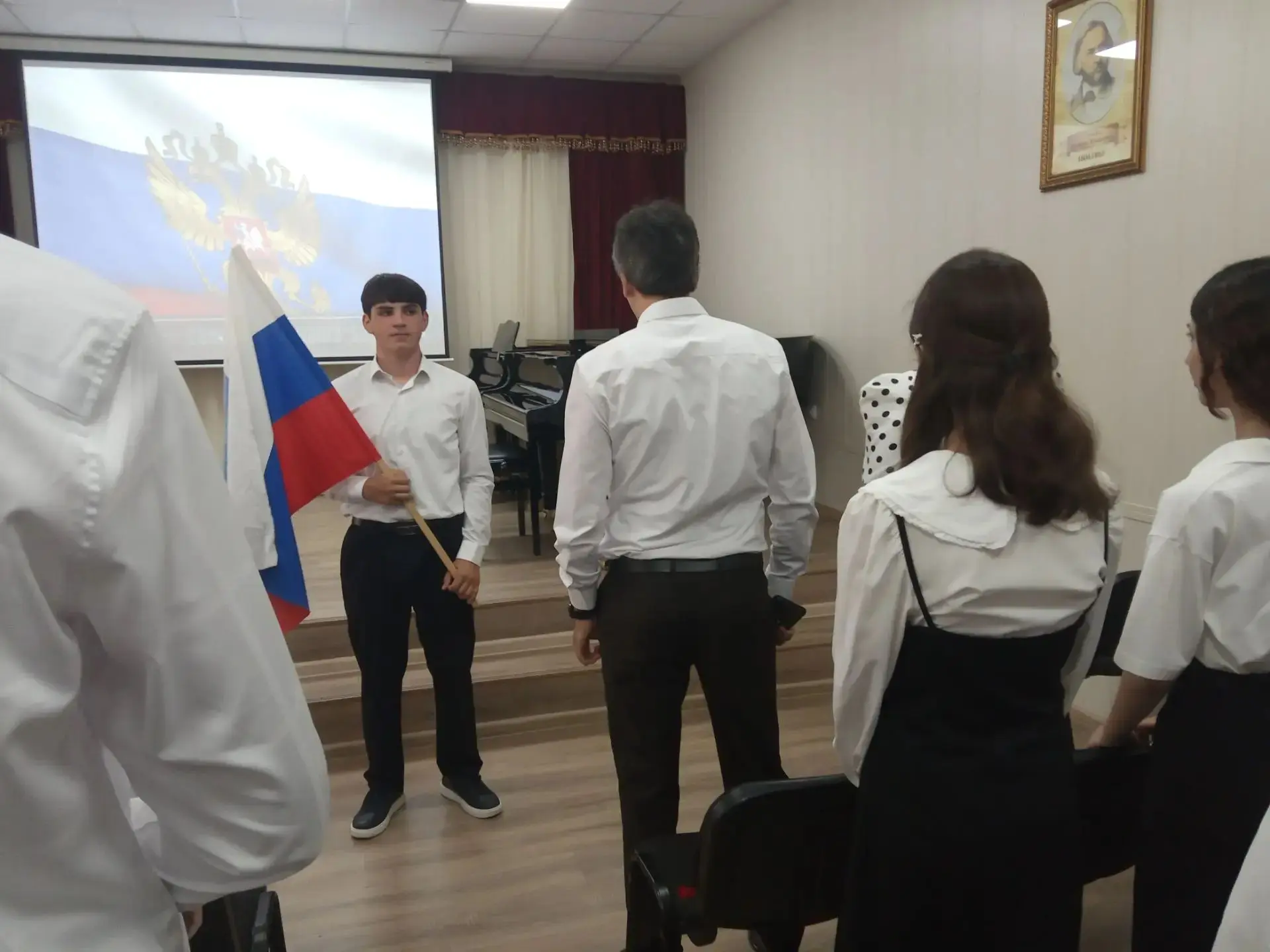 🍁🎵🎓1 сентября в Дербентском музыкальном училище состоялась торжественная линейка, по...