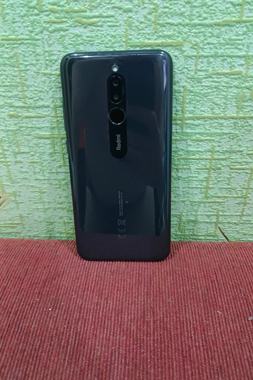 Продам смартфон Redmi 8, 8 000 руб.