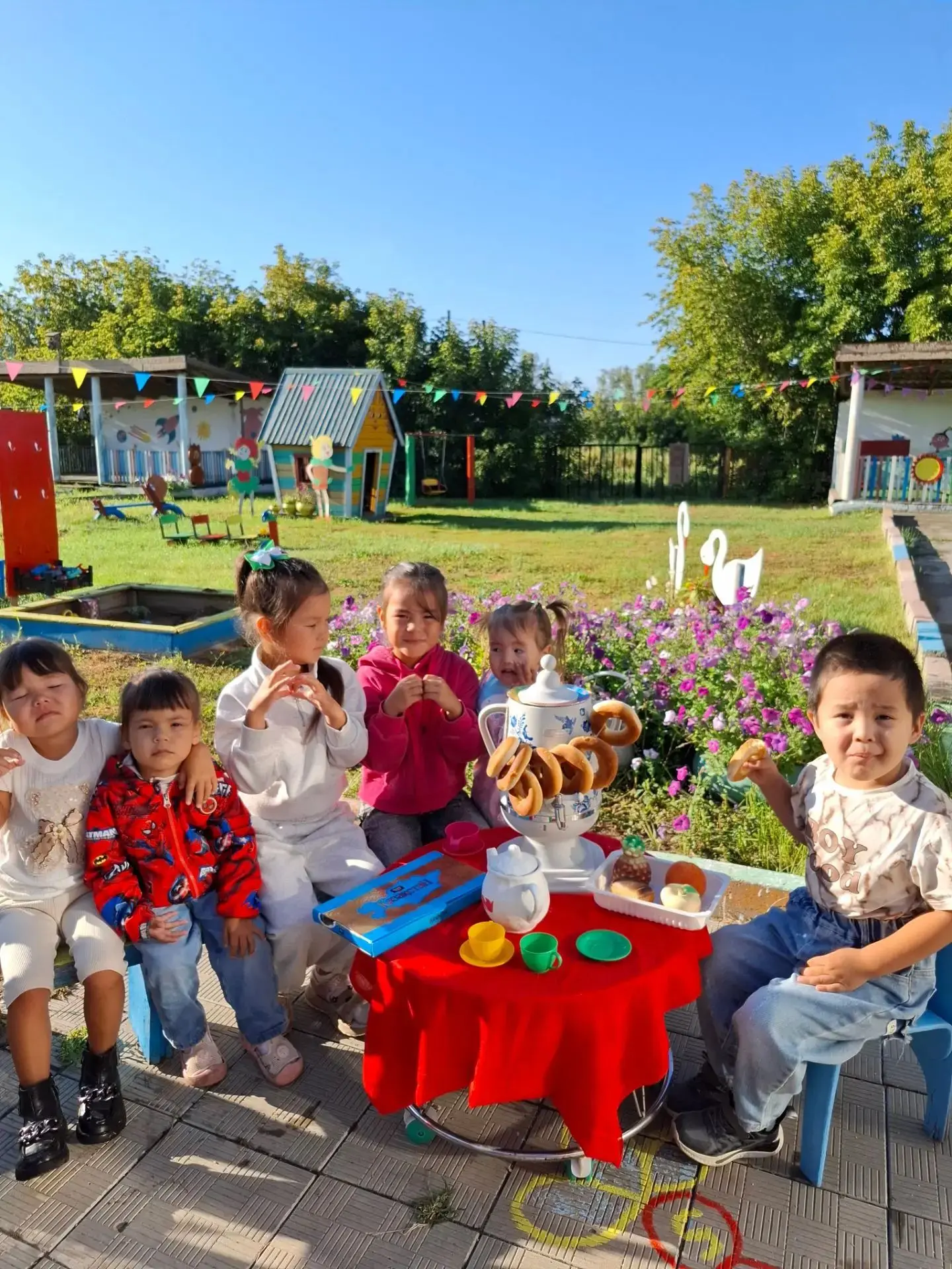 🫖☕️ Праздник русского гостеприимства: День самовара! 🥮🎨