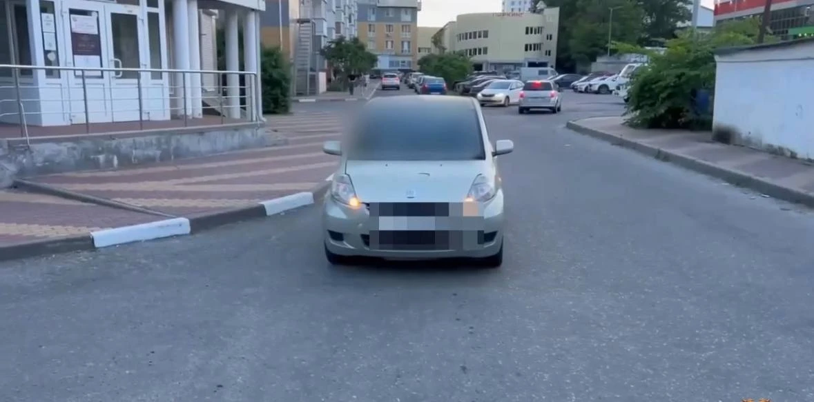 Вчера в Белгороде на улице Шаландина в ДТП пострадал 9-летний мальчик