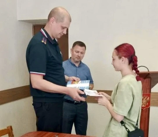 В Новосибирске состоялось торжественное вручение паспортов юным гражданам, достигшим 14-летнего возр